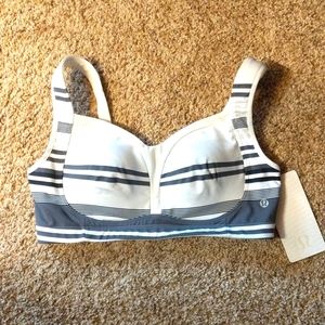 Lululemon sports bra ta ta tamer II 36DD gray and white stripe